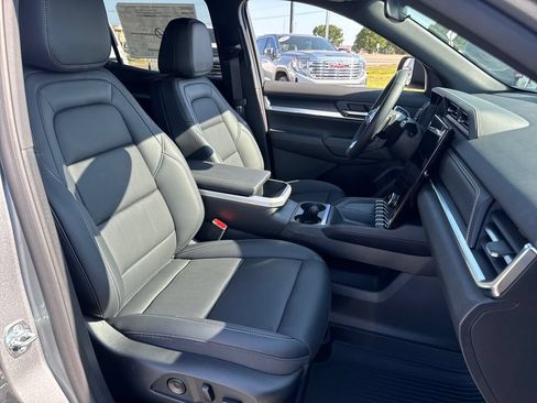 New 2027 GMC Terrain Elevation w/ Elevation Premium Package FWD image 11