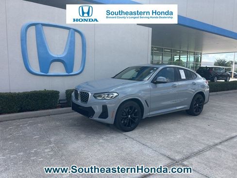 Used 2023 BMW X4 xDrive30i w/ M Sport Package AWD/4WD image 1