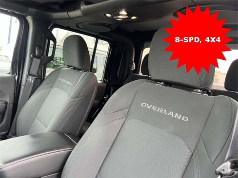 Used 2021 Jeep Gladiator Overland w/ Cold Weather Group image 10