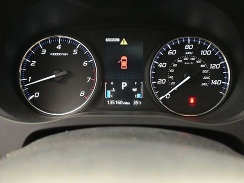 Used 2016 Mitsubishi Outlander SEL image 26