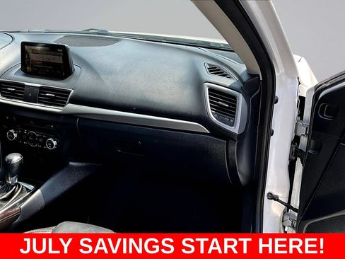 Used 2018 MAZDA MAZDA3 Touring FWD image 30