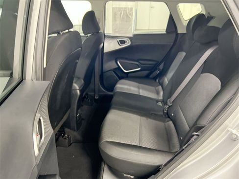 Used 2023 Kia Soul S image 23