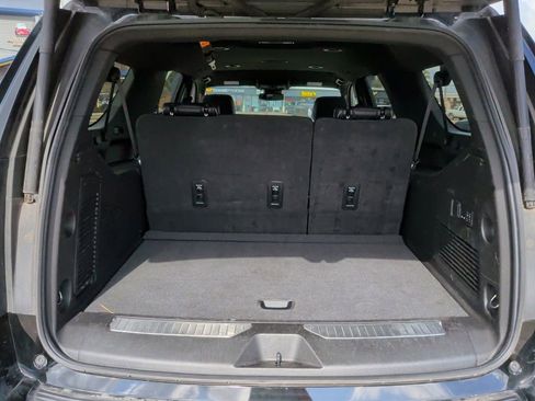 Used 2024 Chevrolet Suburban Premier image 44