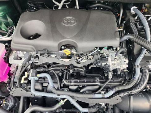 New 2026 Toyota Sienna XLE image 20