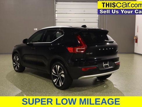 Used 2024 Volvo XC40 B5 Plus w/ Protection Package Premier AWD/4WD image 5