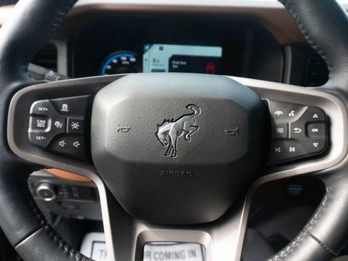 Used 2024 Ford Bronco Outer Banks AWD/4WD image 23