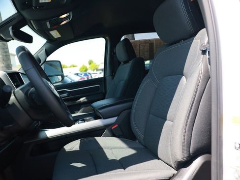 Used 2025 RAM 1500 Big Horn AWD/4WD image 17