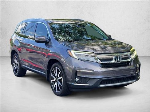 Used 2019 Honda Pilot Touring image 3