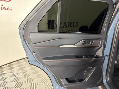 Used 2025 Ford Explorer ST-Line RWD image 33