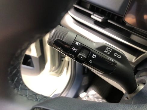 New 2026 Kia Carnival SX w/ SX Dark Edition Package image 24