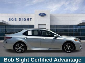 Used 2019 Toyota Camry SE FWD video 3