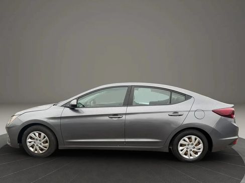 Used 2019 Hyundai Elantra SE FWD image 8