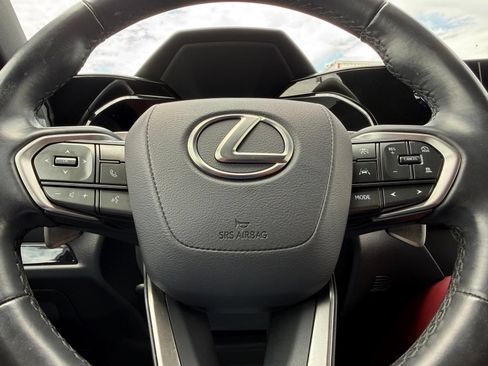 Used 2025 Lexus NX 250 FWD w/ Accessory Package (2T) image 11