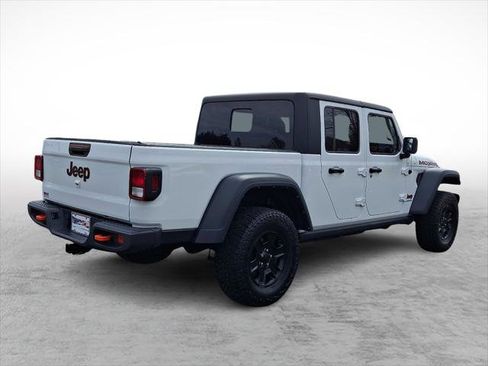 Certified 2022 Jeep Gladiator Mojave w/ Cold Weather Group image 5