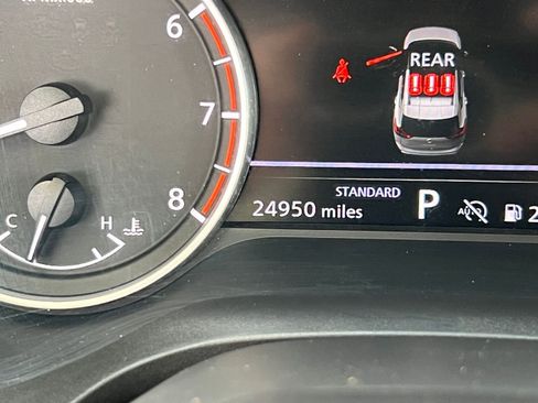Used 2025 Nissan Rogue SV FWD image 41