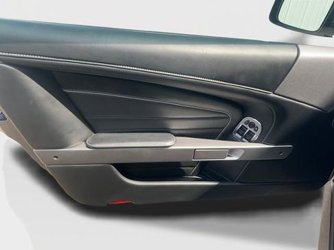 Used 2016 Aston Martin DB9 GT image 15