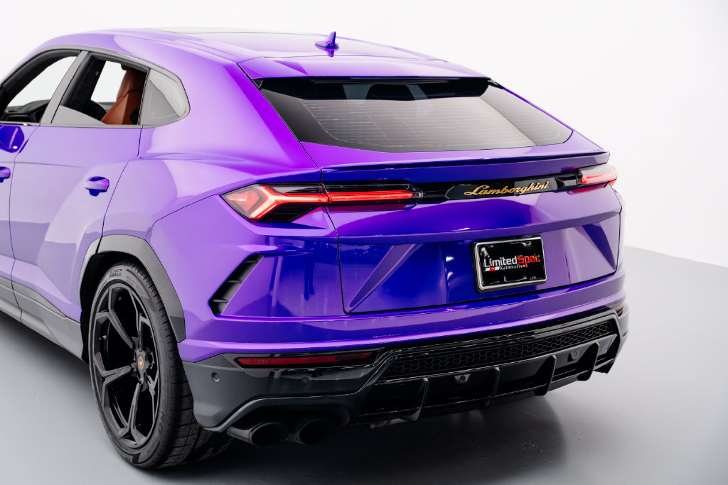 Used 2020 Lamborghini Urus AWD/4WD image 22