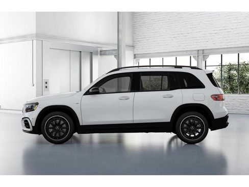 New 2026 Mercedes-Benz GLB 35 AMG 4MATIC image 34