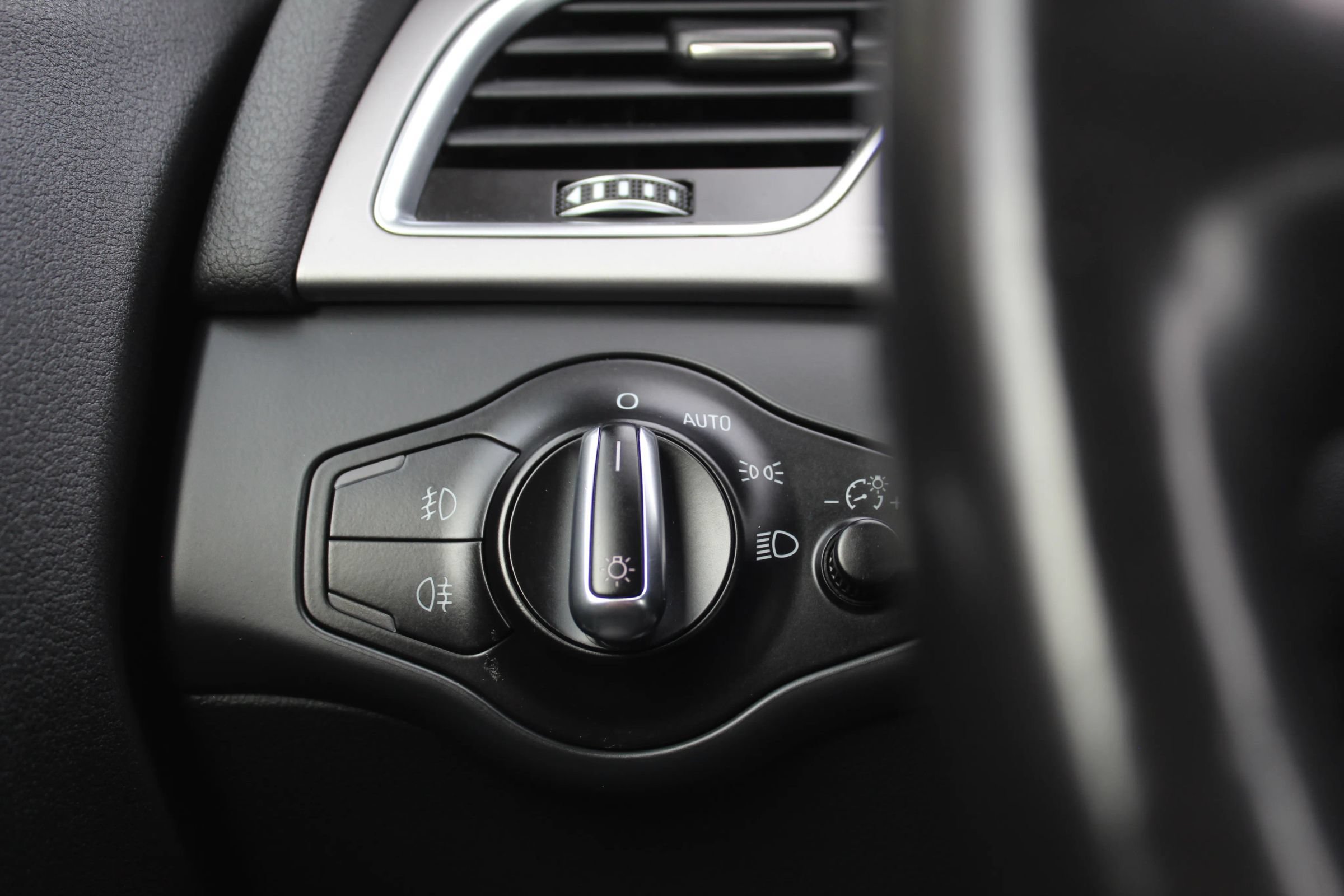 Used 2013 Audi A4 Premium Plus AWD/4WD image 25