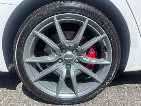 Used 2019 Genesis G70 2.0T Sport image 12