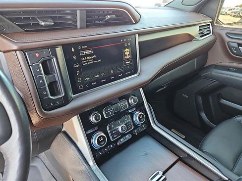 Used 2022 GMC Yukon Denali image 18