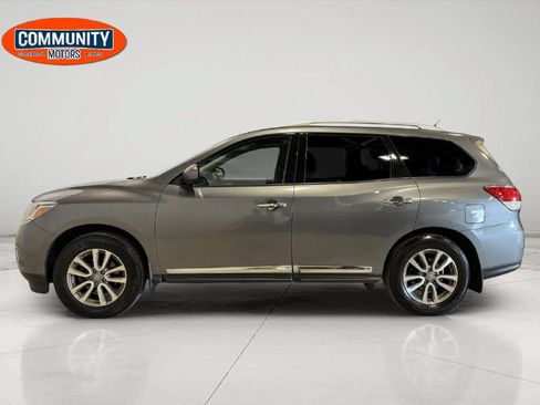Used 2016 Nissan Pathfinder SL w/ SL Premium Package AWD/4WD image 3
