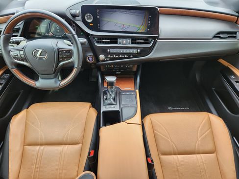 Used 2022 Lexus ES 300h Ultra Luxury image 70