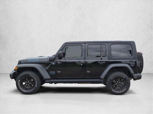 Used 2023 Jeep Wrangler Unlimited w/ Cold Weather Group AWD/4WD image 8