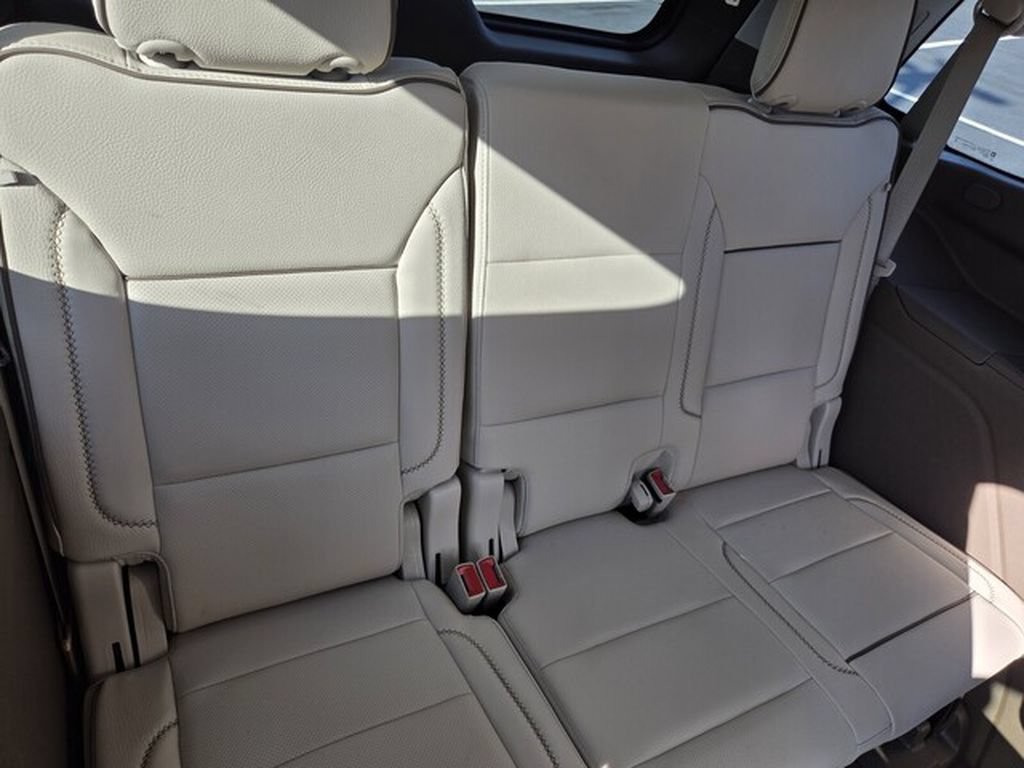 Used 2022 GMC Yukon Denali AWD/4WD image 17