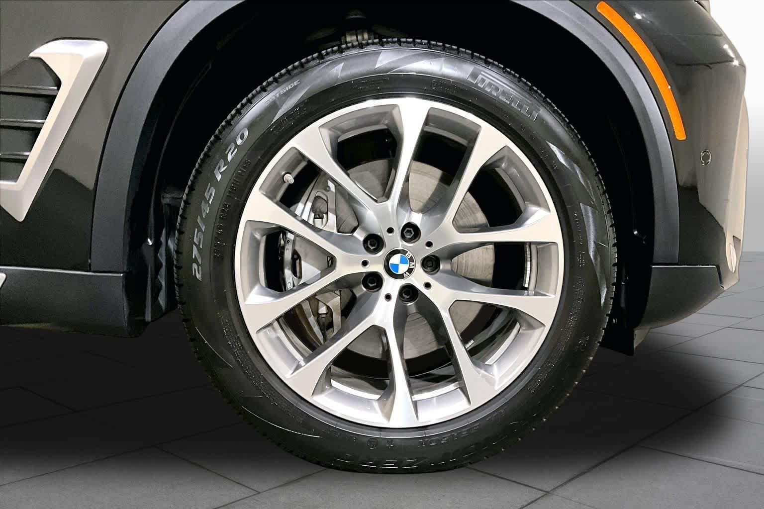 Used 2026 BMW X5 xDrive50e w/ Executive Package AWD/4WD image 10