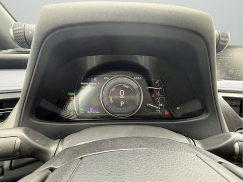 Used 2022 Lexus UX 250h w/ Premium Package image 19