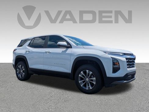 New 2026 Chevrolet Equinox LT w/ Safety and Technology Package FWD image 3