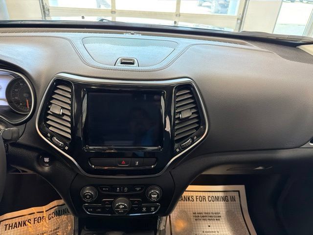 Used 2022 Jeep Cherokee Limited AWD/4WD image 21
