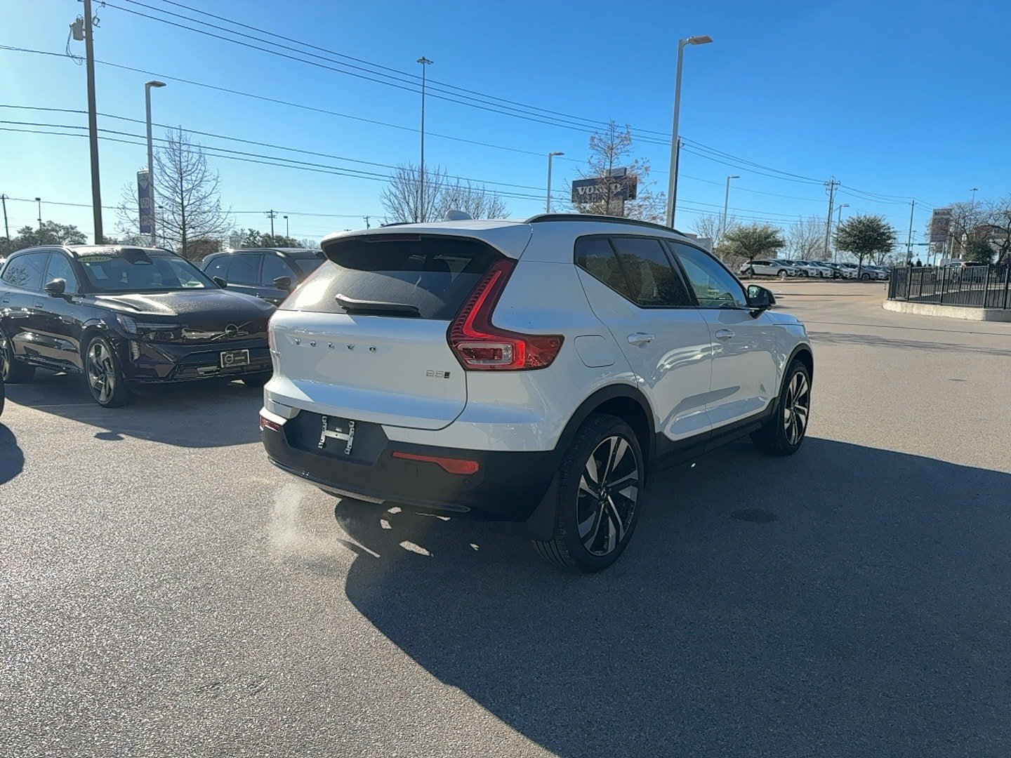 Used 2026 Volvo XC40 B5 Ultra w/ Climate Package AWD/4WD image 5