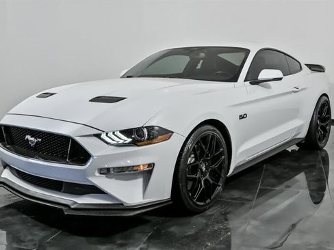 Used 2020 Ford Mustang GT Premium RWD image 5