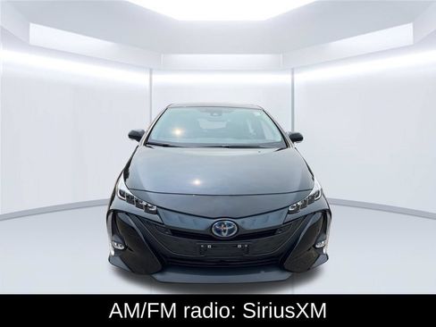 Used 2021 Toyota Prius Prime Limited FWD image 9