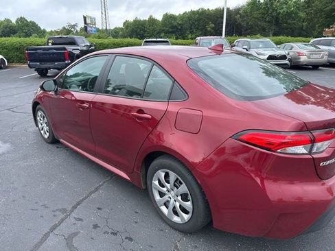 Used 2025 Toyota Corolla LE w/ Convenience Package FWD image 8