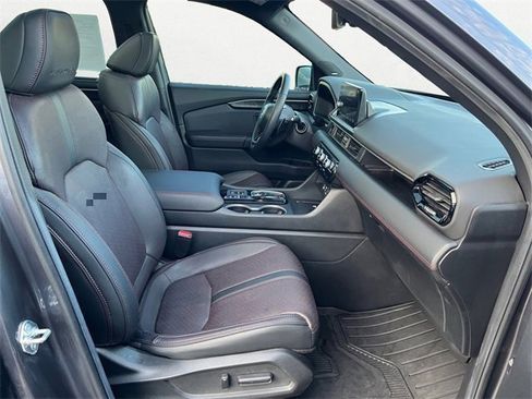 Used 2025 Honda Pilot Black Edition image 16