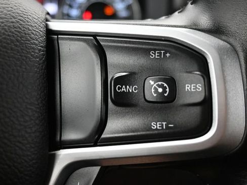 Used 2022 RAM 1500 Big Horn AWD/4WD image 23