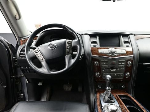 Used 2018 Nissan Armada Platinum w/ Interior Lighting Package image 10