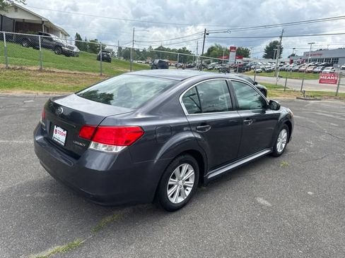 Used 2012 Subaru Legacy 2.5i Premium w/ All-Weather Pkg + Moonroof AWD/4WD image 8