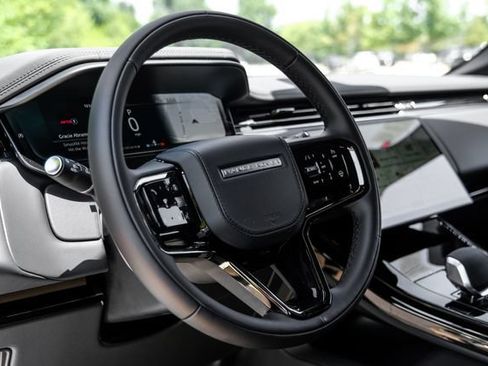 New 2026 Land Rover Range Rover Sport Dynamic SE AWD/4WD image 18