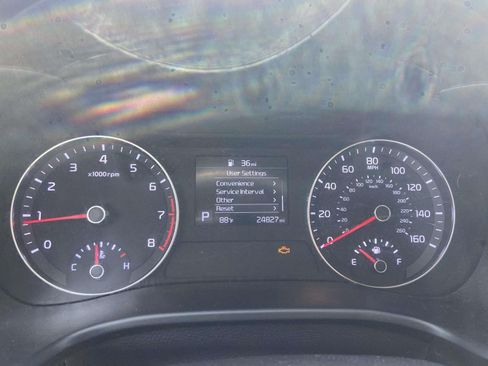 Used 2021 Kia Forte LXS FWD image 17