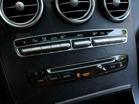 Used 2019 Mercedes-Benz GLC 43 AMG 4MATIC image 43
