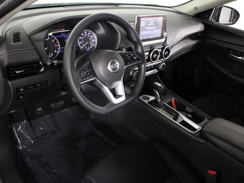 Certified 2023 Nissan Sentra SV FWD image 20