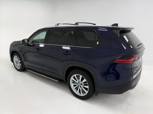 Used 2026 Toyota Grand Highlander AWD image 37