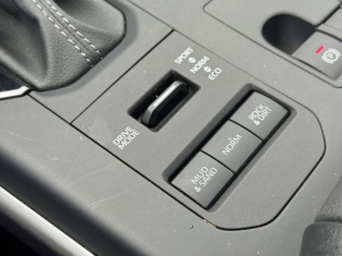 Certified 2026 Toyota Highlander XLE AWD/4WD image 17