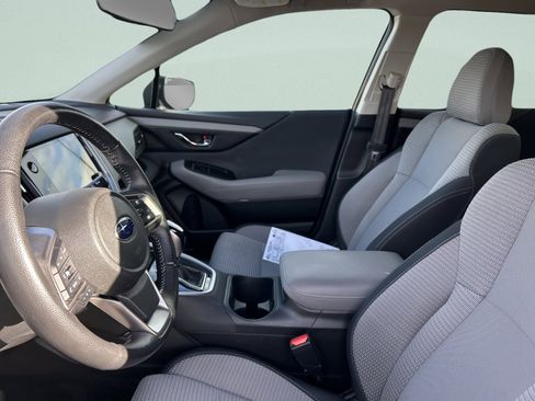 Used 2023 Subaru Outback Premium image 11