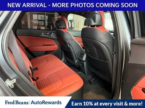 Used 2025 Kia Sportage SX Prestige image 10