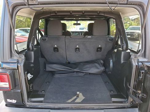 Used 2021 Jeep Wrangler Unlimited Sport S image 28